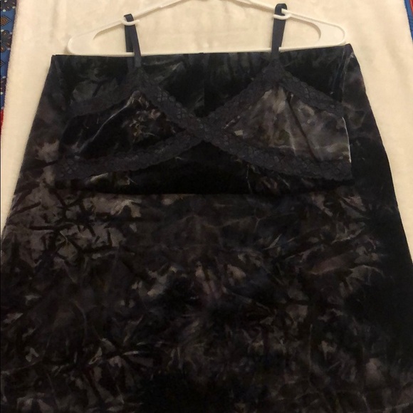 Vintage Velvet GUESS midi dress - Picture 3 of 6